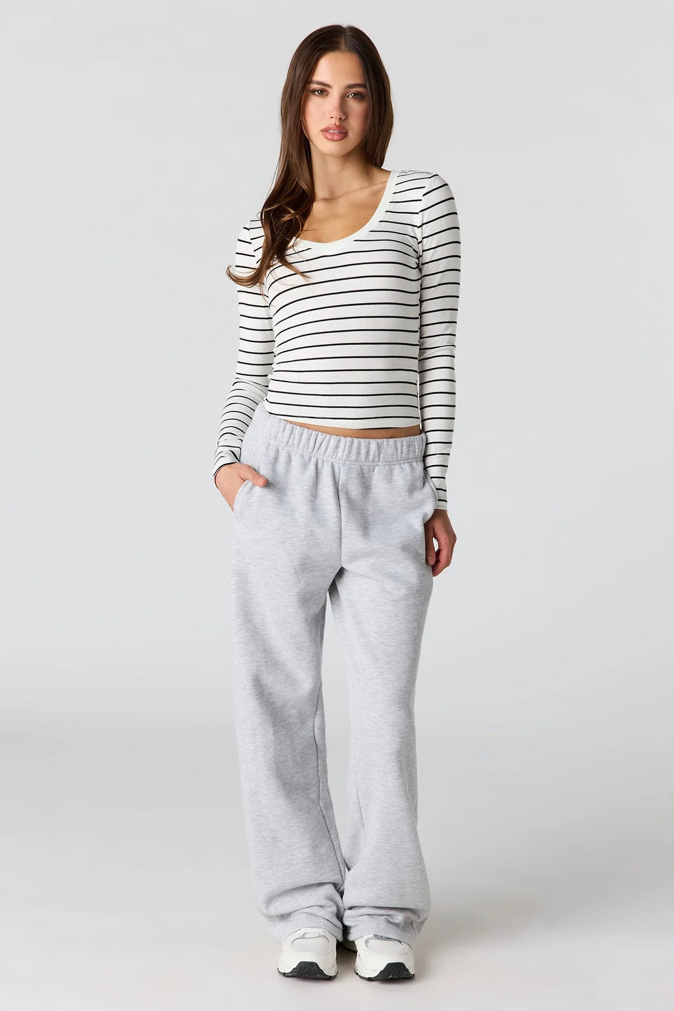 Ribbed V-Neck Long Sleeve Top - Image 15